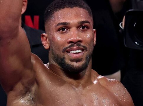 boxeador-anthony-joshua-se-envolve-em-acidente-de-carro-com-mortes