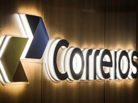 pdv-dos-correios:-como-a-empresa-quer-cortar-15-mil-funcionarios