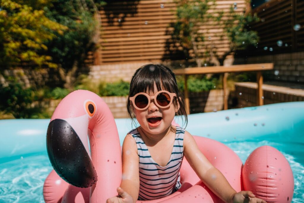 Crianças podem usar óculos de sol? Proteção começa cedo criancas-podem-usar-oculos-de-sol?-protecao-comeca-cedo