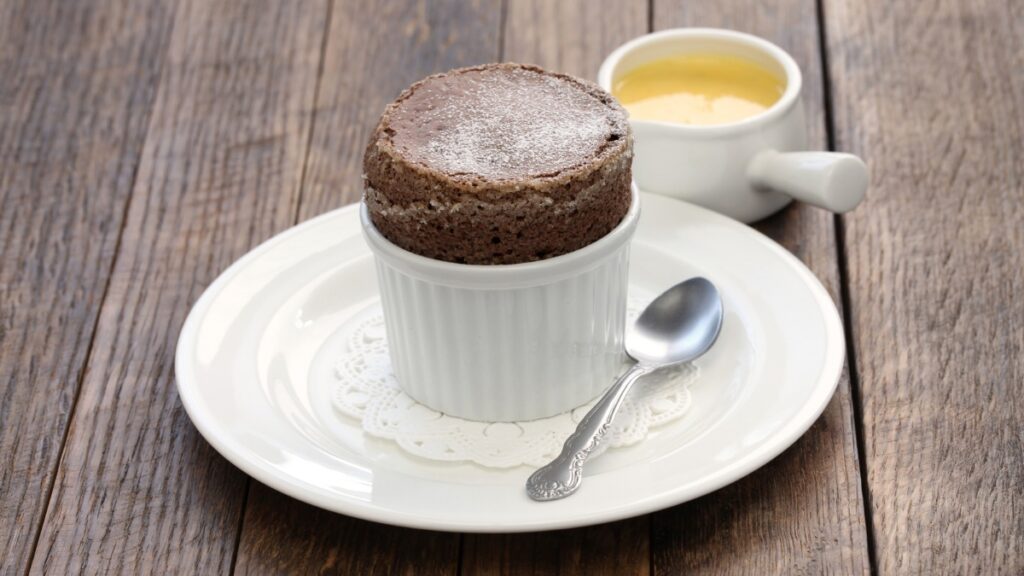 sufle-de-chocolate-na-airfryer-e-facil-e-gostoso;-confira-a-receita