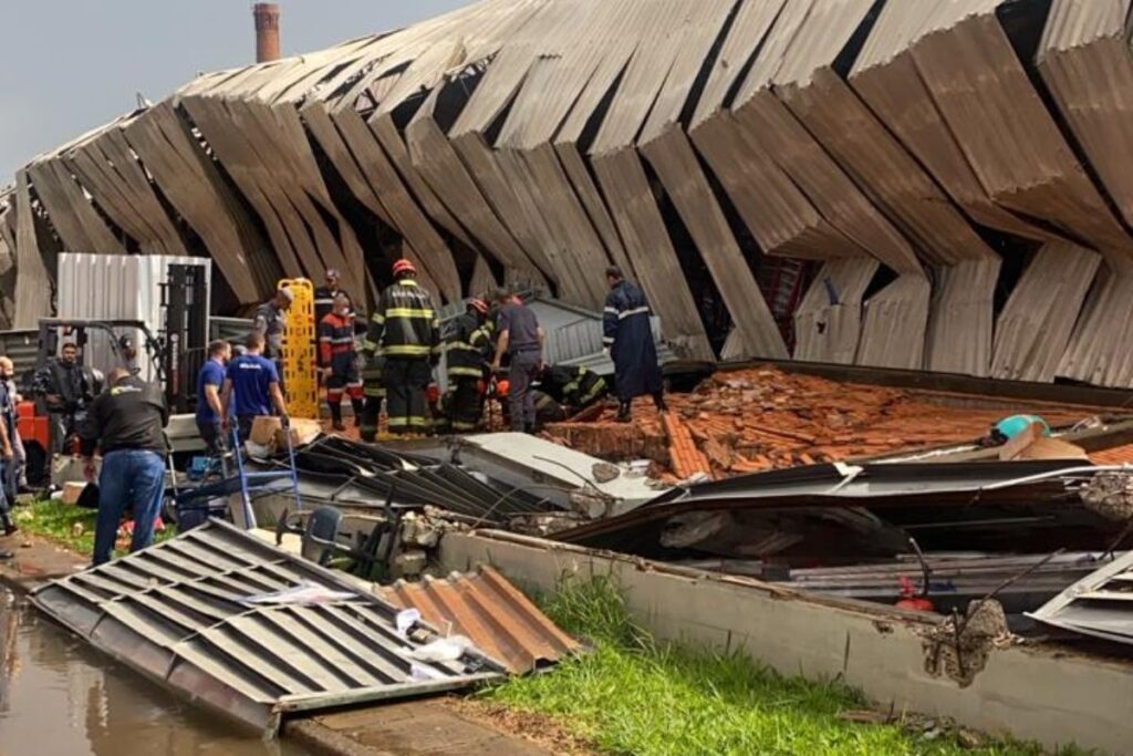 muro-desmorona-durante-chuva-e-mata-uma-pessoa-no-interior-de-sp