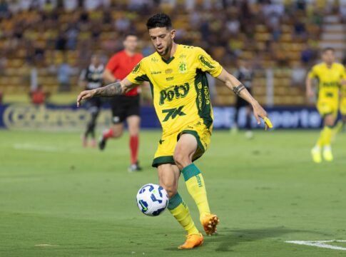 fluminense-anuncia-contratacao-de-zagueiro-destaque-do-mirassol