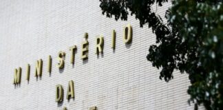 cnu-2024:-ministerio-da-saude-publica-edital-para-chamar-300-aprovados