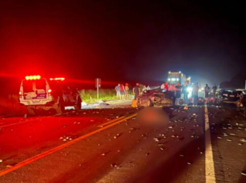 prf-divulga-imagens-de-acidente-que-causou-a-morte-de-familia-no-es