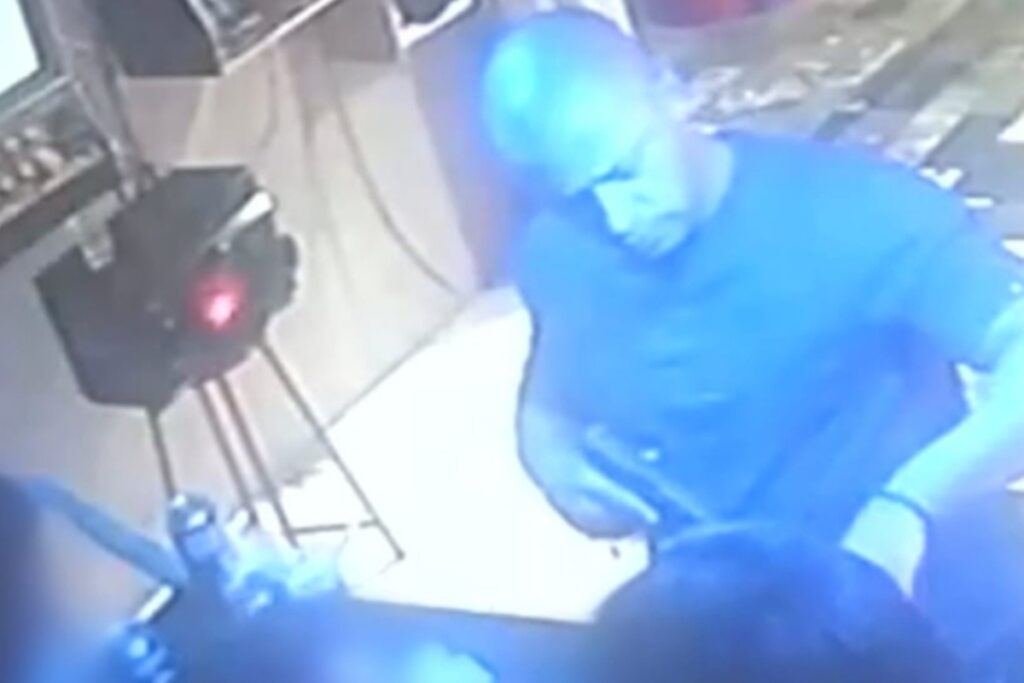 pm-invade-comercio-armado,-rouba-celulares-e-e-preso-pela-corregedoria