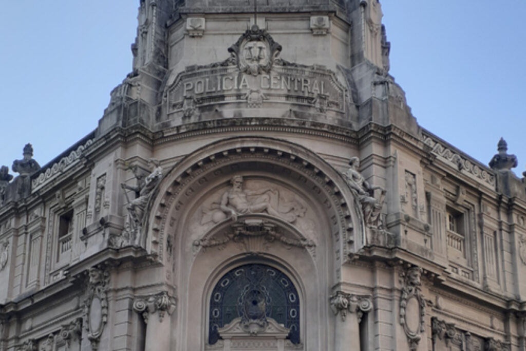 rio-tomba-antigo-predio-do-dops,-local-de-tortura-na-ditadura-militar