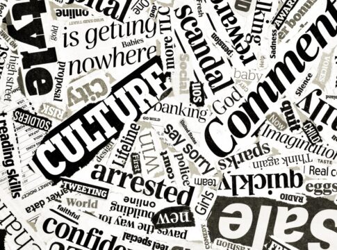 entenda-o-que-significa-parassocial,-eleita-a-palavra-do-ano-em-2025