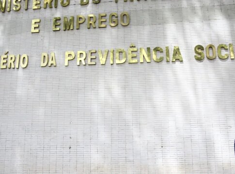 brasil-cria-85,8-mil-vagas-de-trabalho-em-novembro