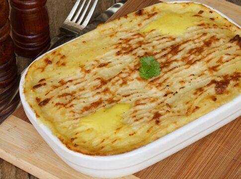 torta-de-bacalhau-cremosa-com-massa-folhada-para-o-ano-novo