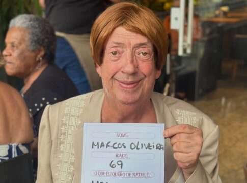 marcos-oliveira,-o-beicola,-comove-web-ao-ter-pedido-de-natal-atendido