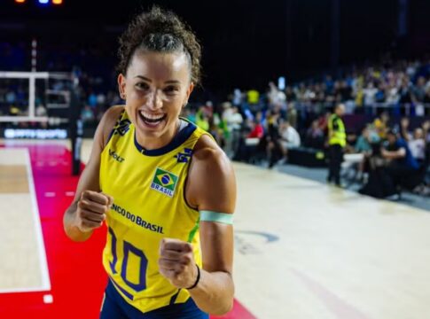 atleta-brasileira-e-eleita-a-segunda-melhor-jogadora-de-volei-do-mundo