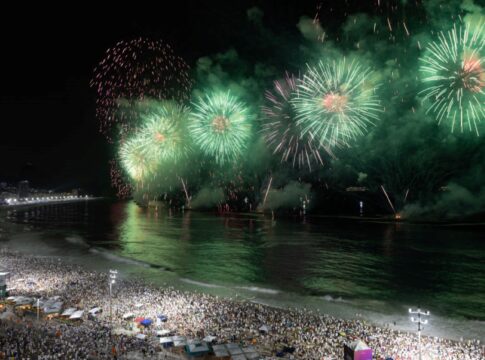 vai-chover-na-virada?-veja-a-previsao-do-tempo-para-o-ano-novo