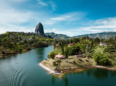 viagem:-revista-elege-os-melhores-destinos-para-visitar-em-2026