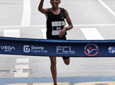 atleta-da-tanzania-vence-sao-silvestre-e-nubia-de-oliveira-chega-em-3o