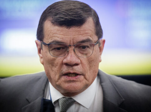 moraes-autoriza-general-paulo-sergio-a-trabalhar-para-reduzir-pena