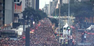 publico-comeca-a-lotar-avenida-paulista-para-shows-da-virada