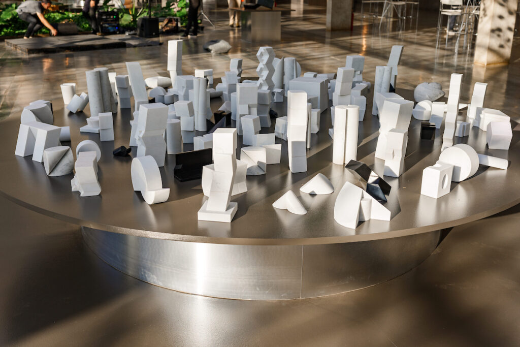 comece-o-ano-apreciando-arte-na-exposicao-gratuita-de-sergio-camargo