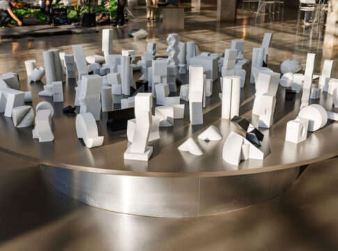 comece-o-ano-apreciando-arte-na-exposicao-gratuita-de-sergio-camargo