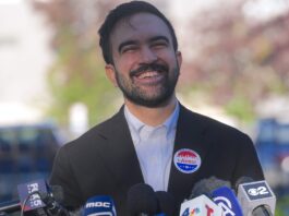 opositor-de-trump-e-socialista,-zohran-mamdani-toma-posse-em-nova-york