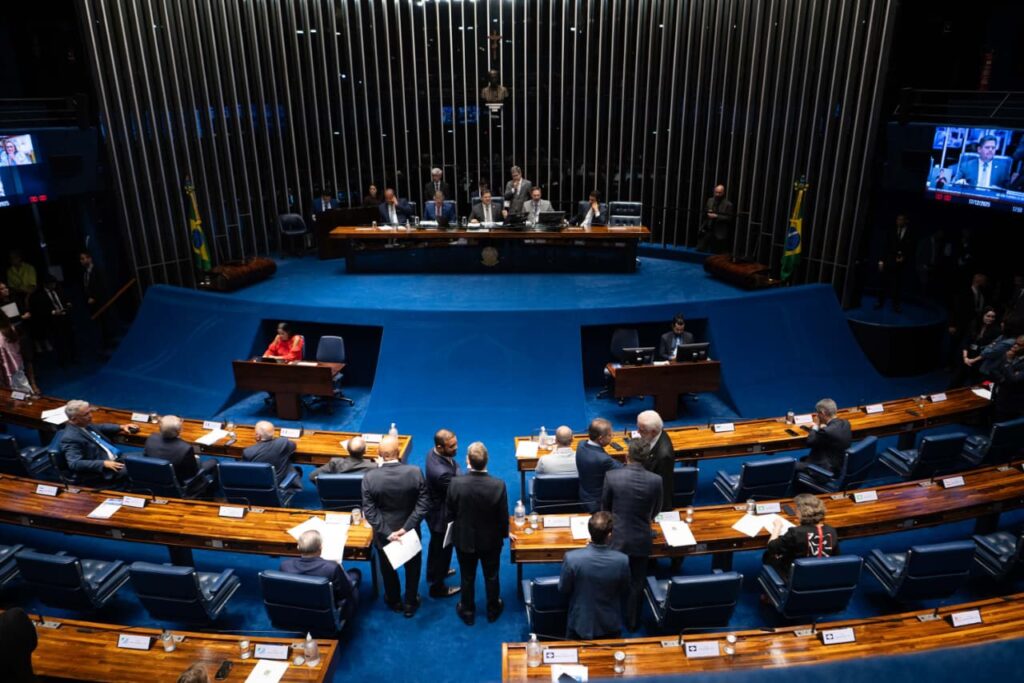 em-meio-a-pressoes,-senado-inicia-2026-com-post-sobre-feriados