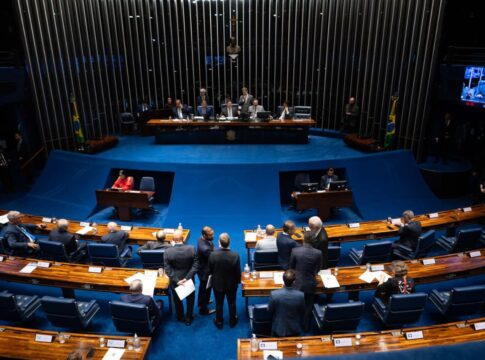em-meio-a-pressoes,-senado-inicia-2026-com-post-sobre-feriados