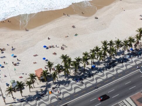 bombeiros-fazem-buscas-por-adolescente-que-desapareceu-em-copacabana