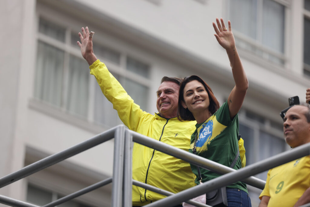 michelle-se-manifesta-sobre-alta-e-retorno-de-bolsonaro-a-prisao-na-pf