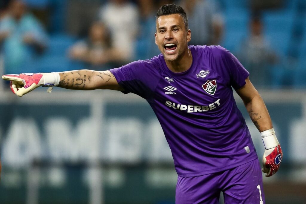 fabio-renova-com-fluminense-ate-dezembro-de-2027.-veja