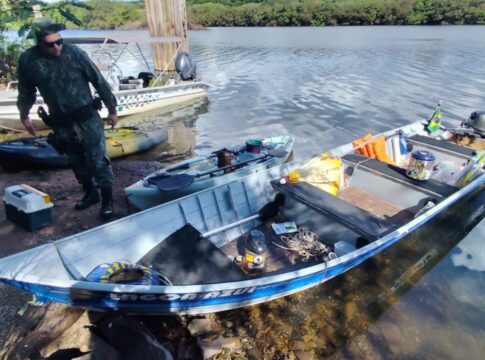 piracema:-grupo-de-amigos-e-autuado-por-pesca-de-tucunare-em-sp