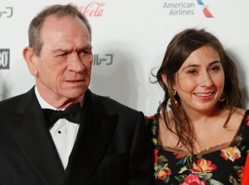 victoria-jones,-filha-de-tommy-lee-jones,-foi-presa-tres-vezes-em-2025