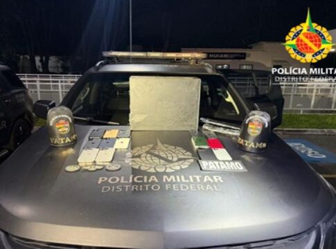 homem-e-preso-com-iphones-dentro-de-panela-envoltos-em-papel-aluminio