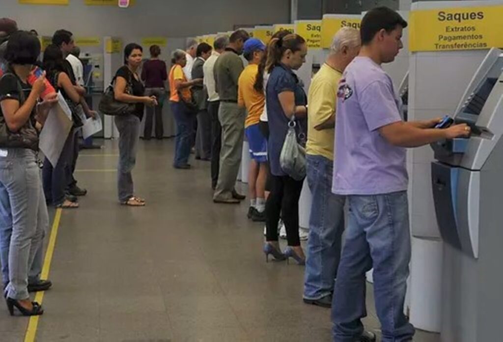 bancos-abrem-normalmente-nesta-sexta-feira-(2/1);-veja-horarios