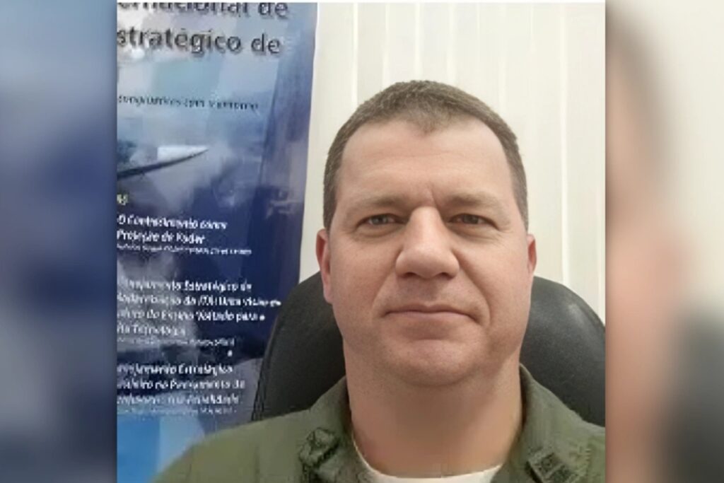 coronel-da-fab-que-denunciou-filipe-martins-foi-demitido-por-bolsonaro