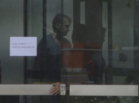 moraes-autoriza-visita-permanente-de-filhos-a-jair-bolsonaro-na-pf