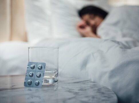 uso-continuo-de-remedios-para-dormir-pode-afetar-bem-estar-de-idosos