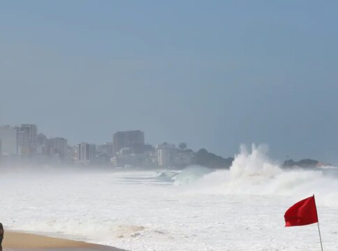 rio-tem-novo-alerta-de-ressaca-neste-fim-de-semana