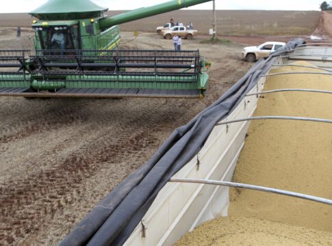 lei-que-pune-participantes-da-moratoria-da-soja-volta-a-valer-em-mt