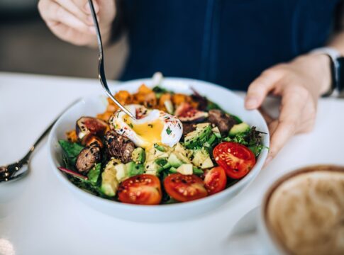 dieta-cetogenica:-nutrologa-explica-se-cortar-carboidratos-funciona