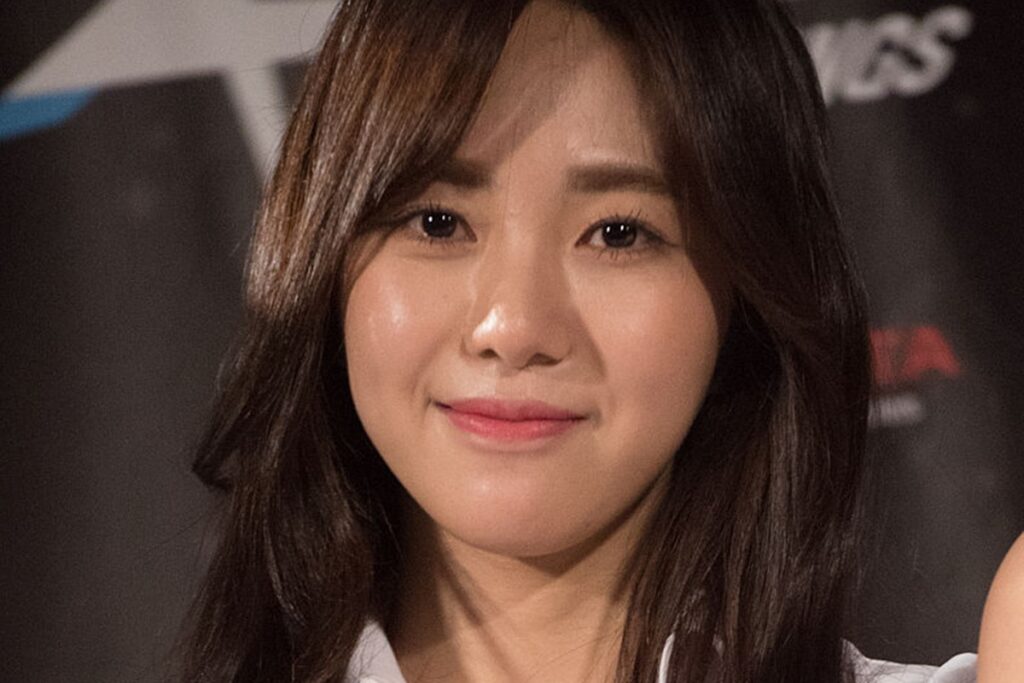 idolo-do-k-pop,-kwon-mina-e-socorrida-apos-tentativa-de-suicidio