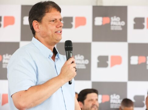 tarcisio-alfineta-lula-em-declaracao-sobre-ataque-dos-eua-a-venezuela