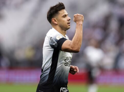 sem-renovacao,-corinthians-se-despede-do-atacante-angel-romero