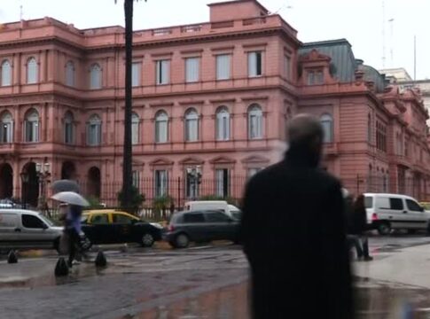 argentina-restringe-imigracao-de-venezuelanos-ligados-a-maduro