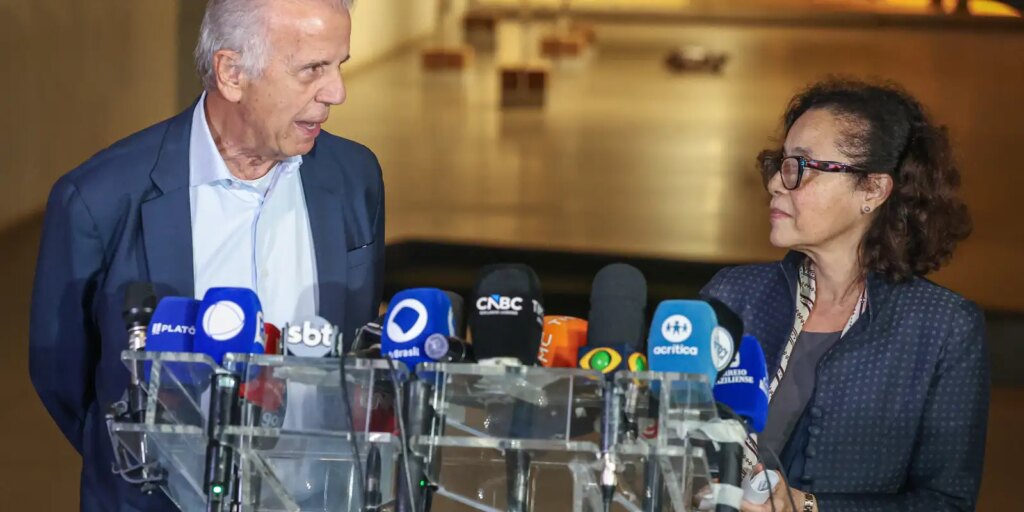 cem-turistas-brasileiros-deixaram-a-venezuela-apos-ataque-dos-eua