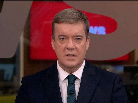 gata-interrompe-cobertura-da-globonews-sobre-maduro-e-cena-viraliza