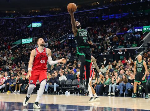 50-pontos-de-jaylen-brown-e-vitoria-dos-76ers;-veja-resultados-da-nba