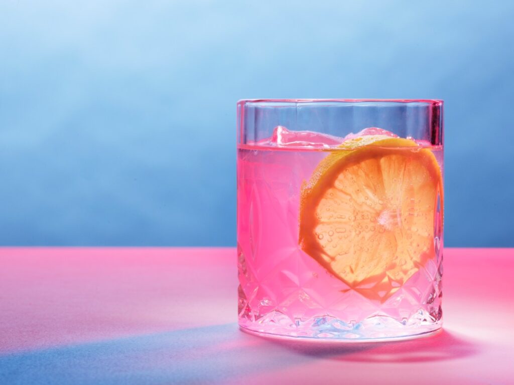 pink-lemonade:-bebida-refrescante-para-os-dias-quentes.-veja-a-receita