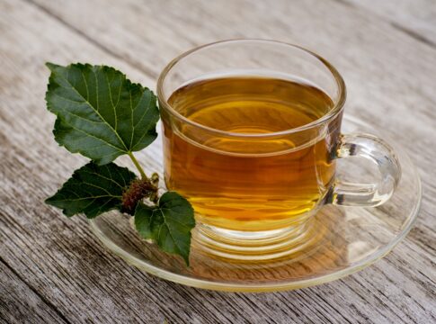 nutricionista-revela-os-melhores-chas-para-combater-dor-de-estomago