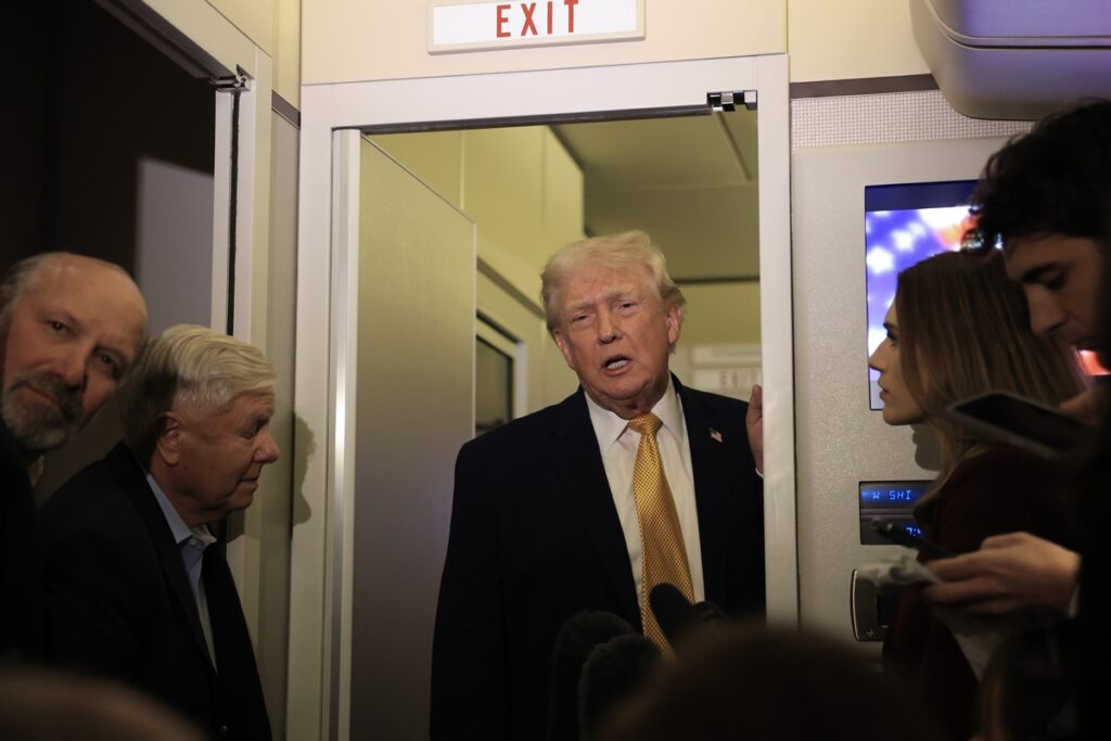 apos-operacao-militar-na-venezuela,-trump-ameaca-atacar-a-colombia