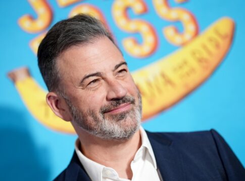 jimmy-kimmel-vence-o-critics-choice-e-ironiza-ao-agradecer-trump