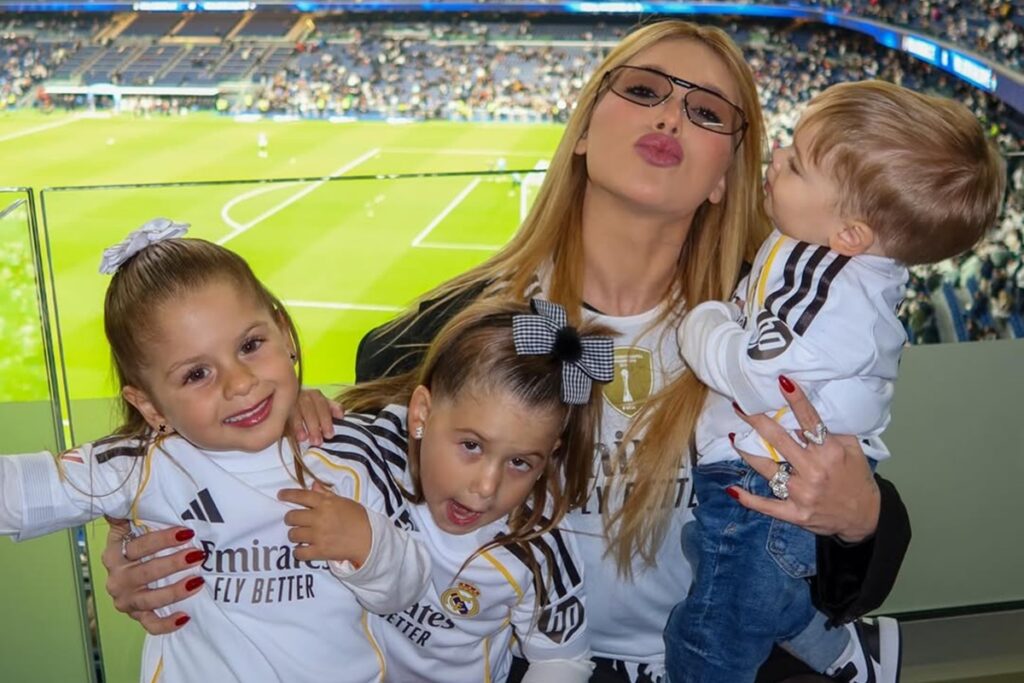 filha-de-virginia-se-revolta-apos-vini-jr-ser-derrubado-em-campo.-veja-video